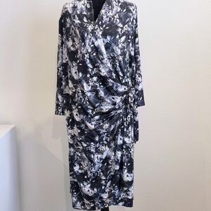 Chic Monochrome Floral Long Sleeve Dress